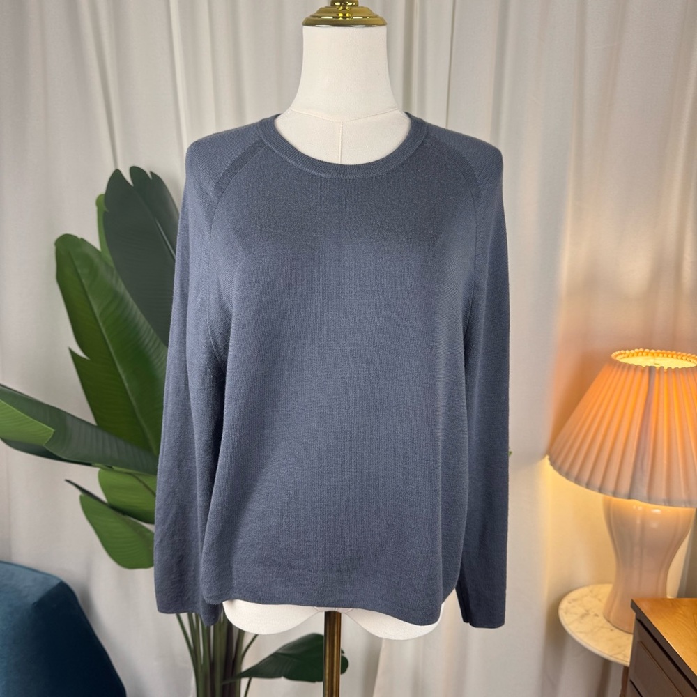 The Group Babaton 100% Merino Wool Grey Crewneck Sweater sz Medium